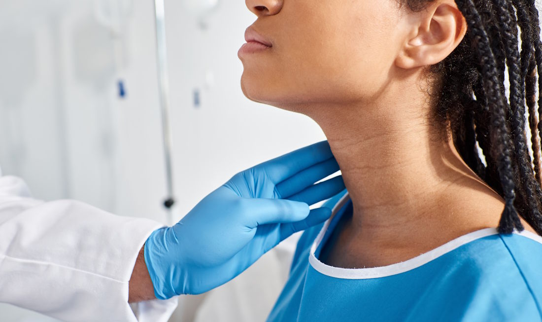 woman with thyroid issue