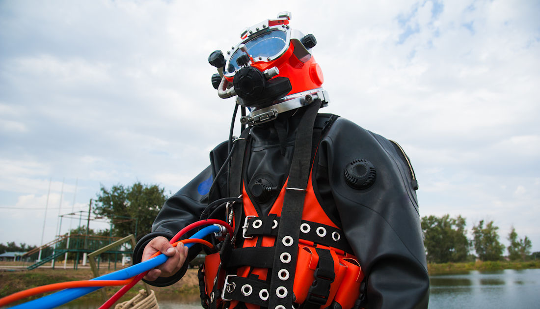 diver with all gear on